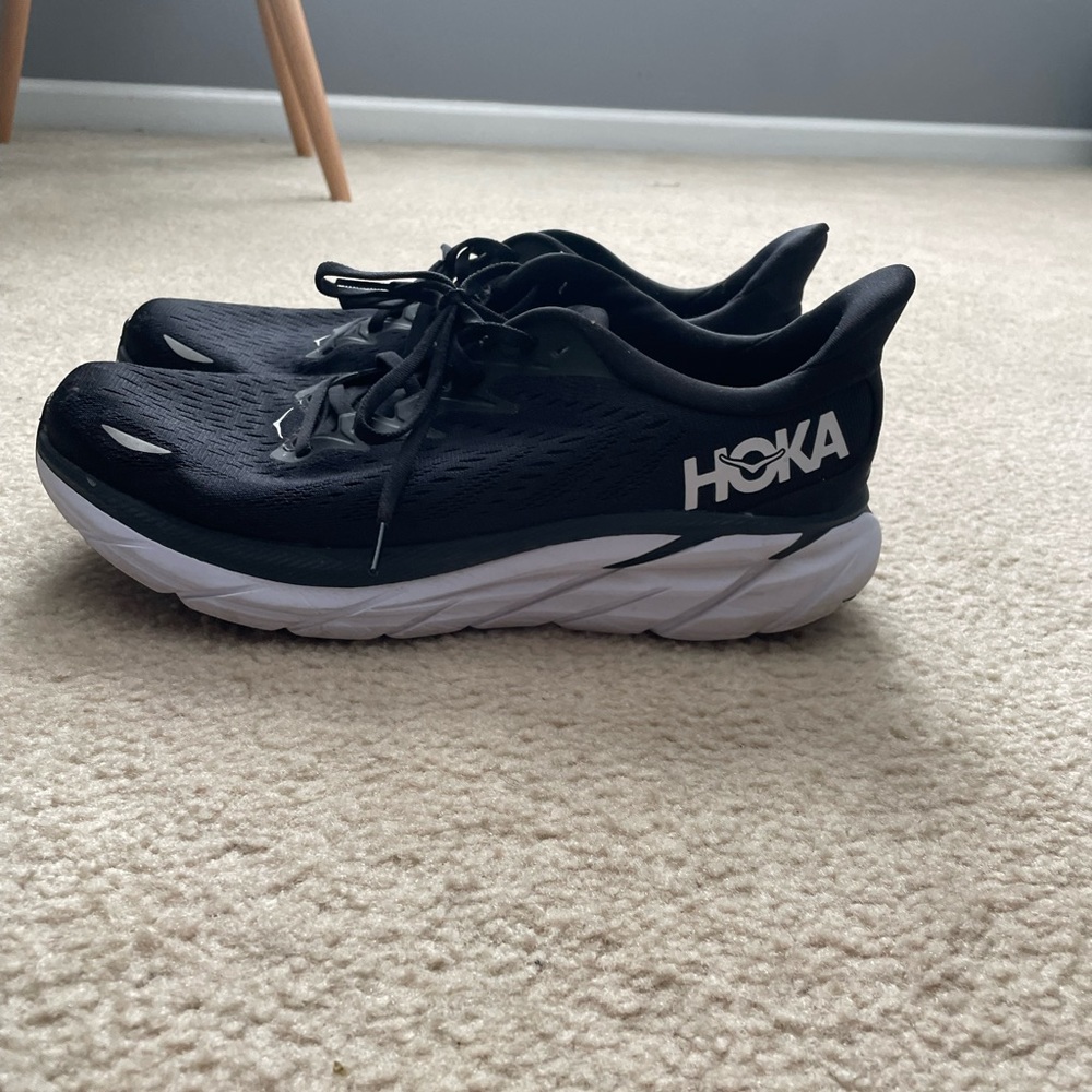Hoka Clifton 8